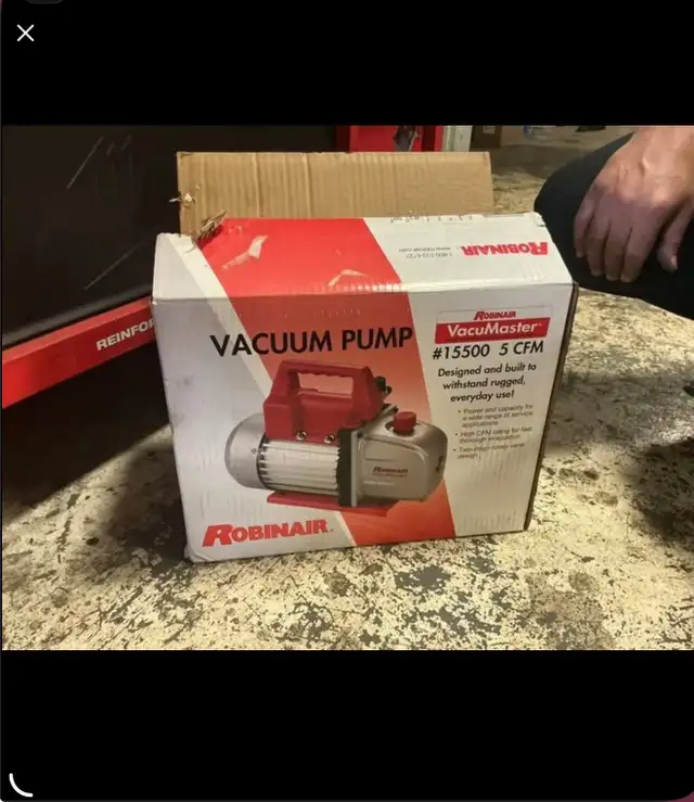 BRAND NEW 'Robinair VacuMaster' 5 CFM Two-Stage Vacuum Pump