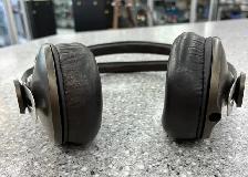 Sennheiser Momentum Headphones - Photo 3