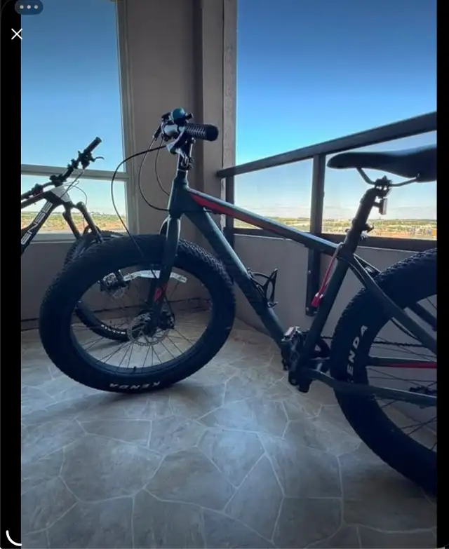 Lightweight 'Northrock Fat Boy' Bike, Medium Frame