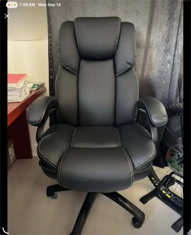 BLACK GAMING/OFFICE CHAIR