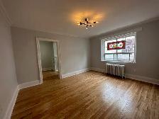 YONGE   EGLINTON CHARMING 1 BEDROOM   1 MONTH FREE - Photo 2