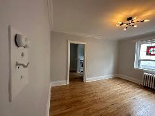 YONGE   EGLINTON CHARMING 1 BEDROOM   1 MONTH FREE - Photo 11