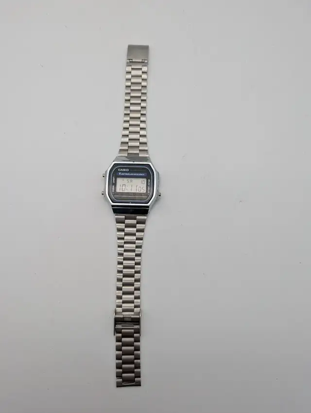 (B8613) Casio A168 Vintage Digital Watch Module 1572 Steel Br...