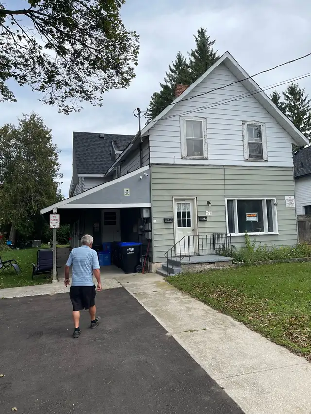 2 bedroom apartment in Collingwood