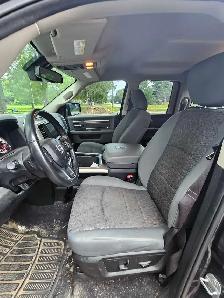 2017 Ram 1500 SLT Crew Cab - Photo 5