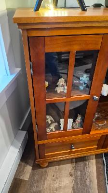 Entertainment center - Photo 2