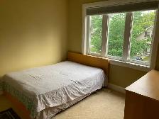 Ritchie area (close to UA & 82 Ave.), bedrooms for RENT - Photo 2