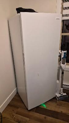 Freezer upright - Photo 2