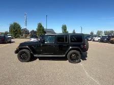 2018 Jeep Wrangler Unlimited Sahara  4X4 HARD TOP - Photo 9