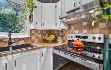 Stunning 4 bedroom 2 bathroom home with large fenced garden - Photo 9