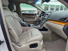 2012 Lincoln MKT 7 Passanger AWD - Photo 23