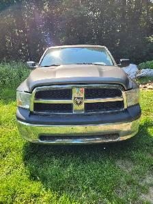!!!!!!   2011 DODGE RAM 1500 4 DOOR CREWCAB 4X4   !!!!