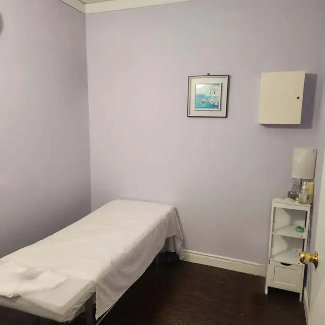Turnkey Massage Spa for Sale – Prime High-Traffic Location!