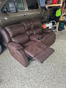 Theatre Seat / Loveseat - Photo 2