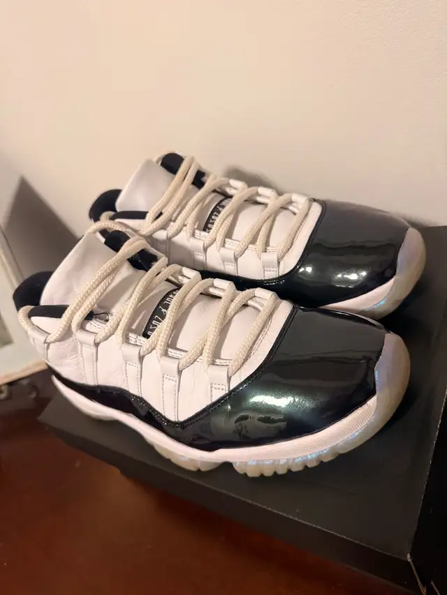 Jordan 11 Low "Emerald / Easter" 2018 – OG Box   Receipt