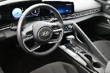 2026 Hyundai Elantra Preferred Tech Bluelink, Sunroof, Apple/And - Photo 5