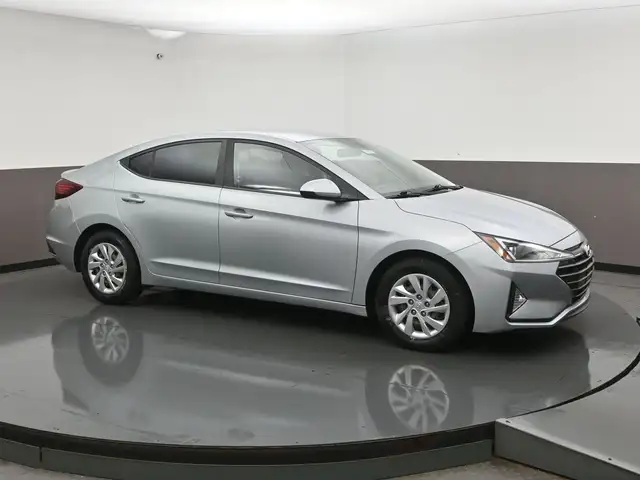 2020 Hyundai Elantra Essential Heated Seats, Backup Camera, LOW