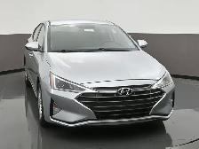 2020 Hyundai Elantra Essential Heated Seats, Backup Camera, LOW - Photo 2