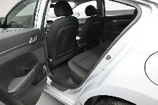 2020 Hyundai Elantra Essential Heated Seats, Backup Camera, LOW - Photo 17