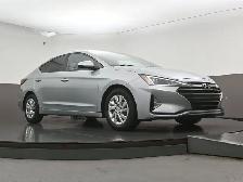 2020 Hyundai Elantra Essential Heated Seats, Backup Camera, LOW - Photo 34