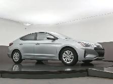 2020 Hyundai Elantra Essential Heated Seats, Backup Camera, LOW - Photo 36