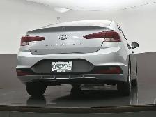 2020 Hyundai Elantra Essential Heated Seats, Backup Camera, LOW - Photo 41