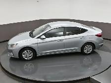 2020 Hyundai Elantra Essential Heated Seats, Backup Camera, LOW - Photo 45