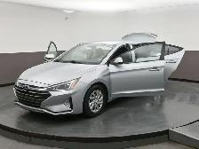 2020 Hyundai Elantra Essential Heated Seats, Backup Camera, LOW - Photo 53