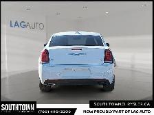2018 Chrysler 300 300S - Photo 3