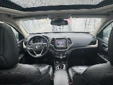 2016 Jeep Cherokee 4X4 4dr Limited 3.2L V6 - Photo 19