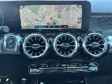 2022 Mercedes-Benz GLB 250 4MATIC/NAVIGATION/360 CAM/PANO ROOF/F - Photo 31