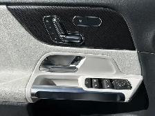 2022 Mercedes-Benz GLB 250 4MATIC/NAVIGATION/360 CAM/PANO ROOF/F - Photo 34