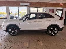 2022 Mitsubishi Eclipse Cross ES - Photo 2