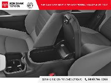 2025 Toyota RAV4 XLE - Photo 11