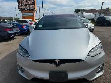 2018 Tesla Model X 75D - Photo 8