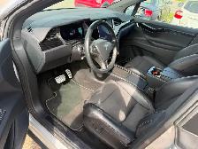 2018 Tesla Model X 75D - Photo 9