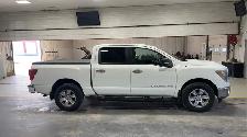 2019 Nissan Titan - Photo 6