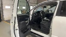 2019 Nissan Titan - Photo 10