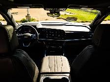 2026 Chevrolet Suburban High Country - Photo 34