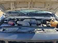 2014 Ford E-350 - Photo 24