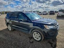 2017 Ford Explorer - Photo 2