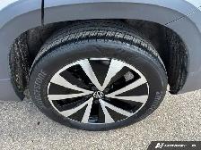 2022 Volkswagen Taos Highline | VW CERTIFIED | LEATHER SEATS - Photo 19