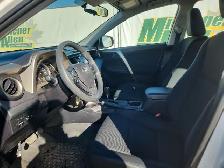 2015 Toyota RAV4 - Photo 15