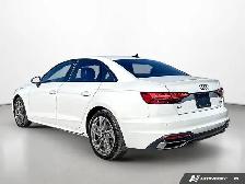 2022 Audi A4 Sedan Komfort | HEATED SEATS & STEERING | SUNROOF - Photo 4