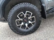 2025 GMC Canyon AT4X | One Owner | AT4 Premium Package - Photo 11