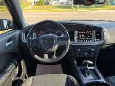 2022 Dodge Charger SXT - Photo 9