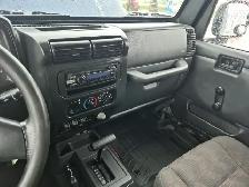 2005 Jeep Wrangler - Photo 12