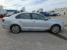 2011 Volkswagen Jetta - Photo 4