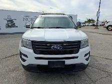 2017 Ford Explorer - Photo 2