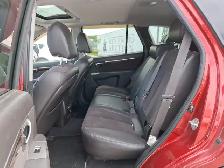 2010 Hyundai SANTA FE - Photo 14